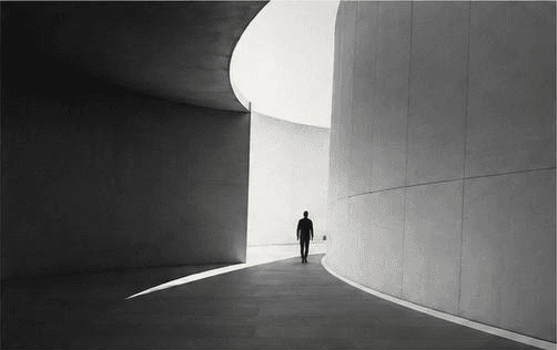 Architectural concrete curve